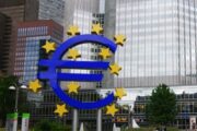 ЕЦБ продолжает наполнять экономику дополнительными евро