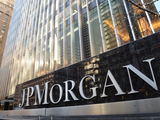 Morgan Stanley разрешит своим пользователям инвестировать в биткоин фонды